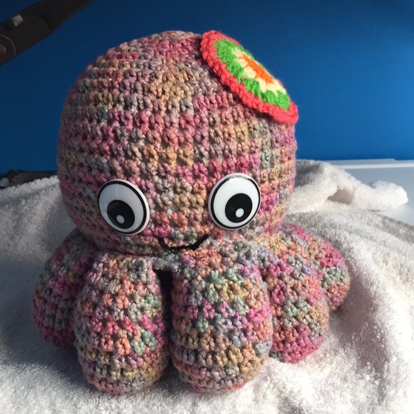 Sally the silly 😜 Octopus 🐙 - Picture 2 of 2